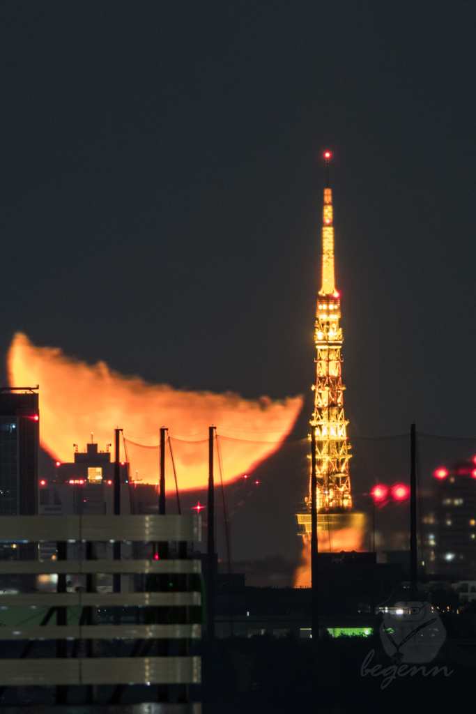 月と東京タワー1