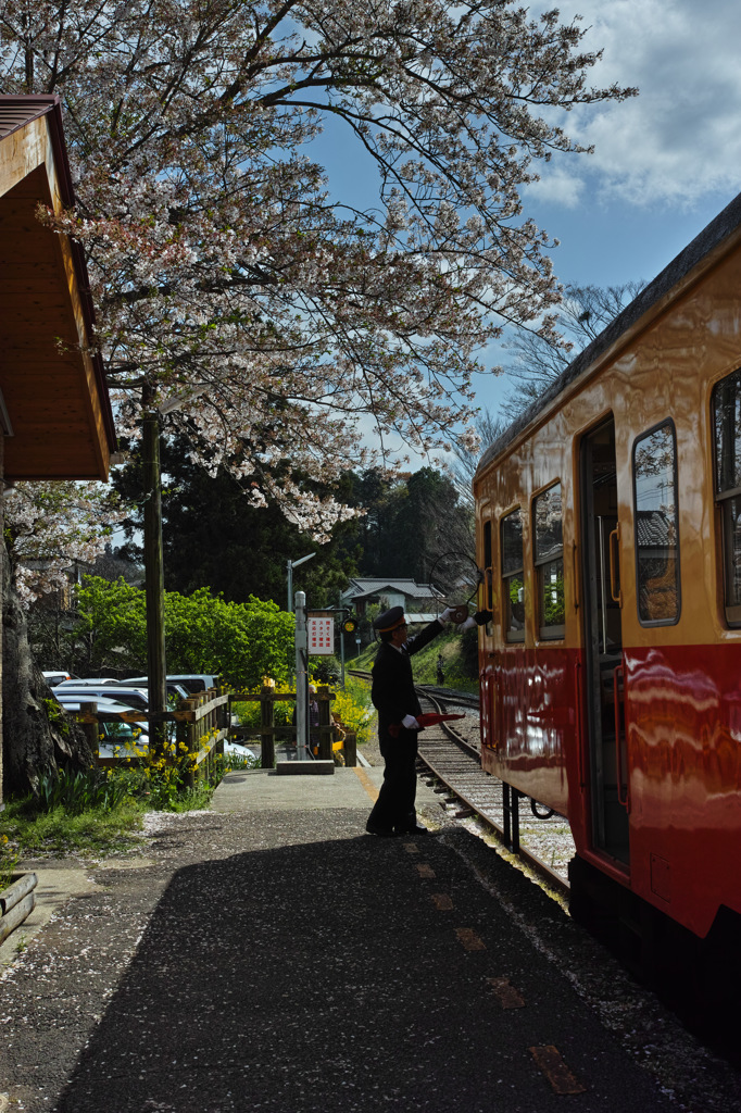 Nsture「小湊鉄道里見駅」