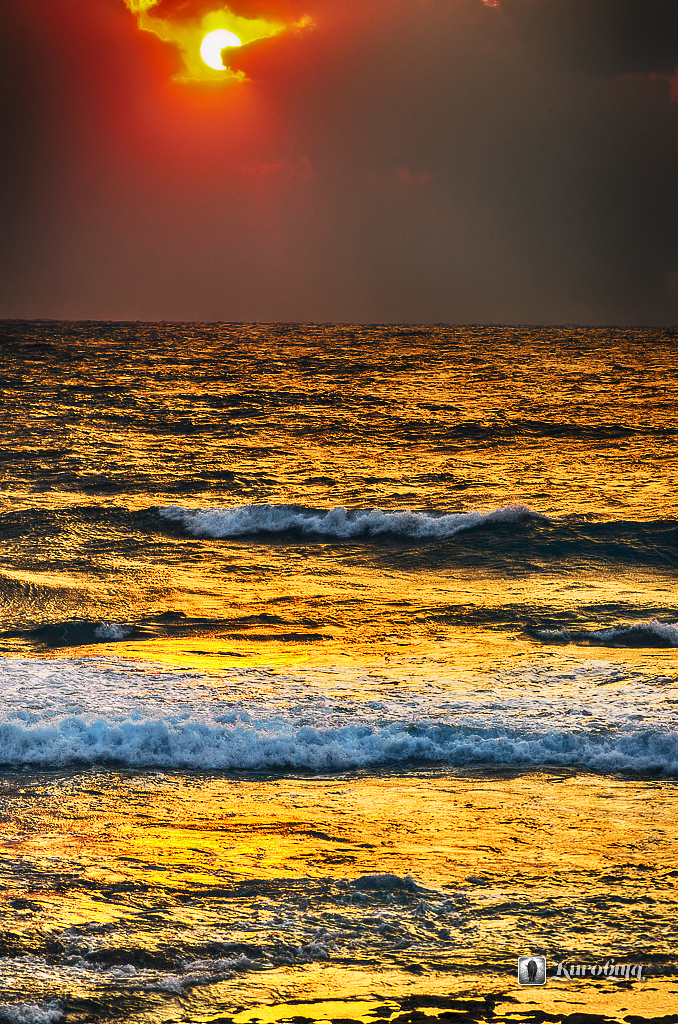 夕日の海