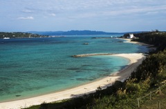 沖縄　今帰仁村（なきじんそん）のビーチ