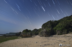 沖縄　明るい夜