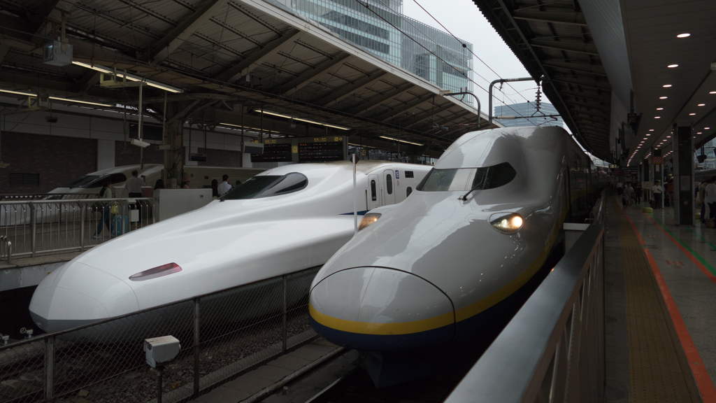 東京駅　新幹線　萌え