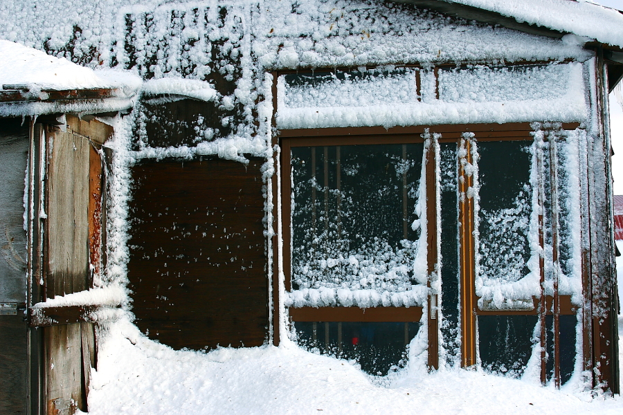 吹雪の痕に