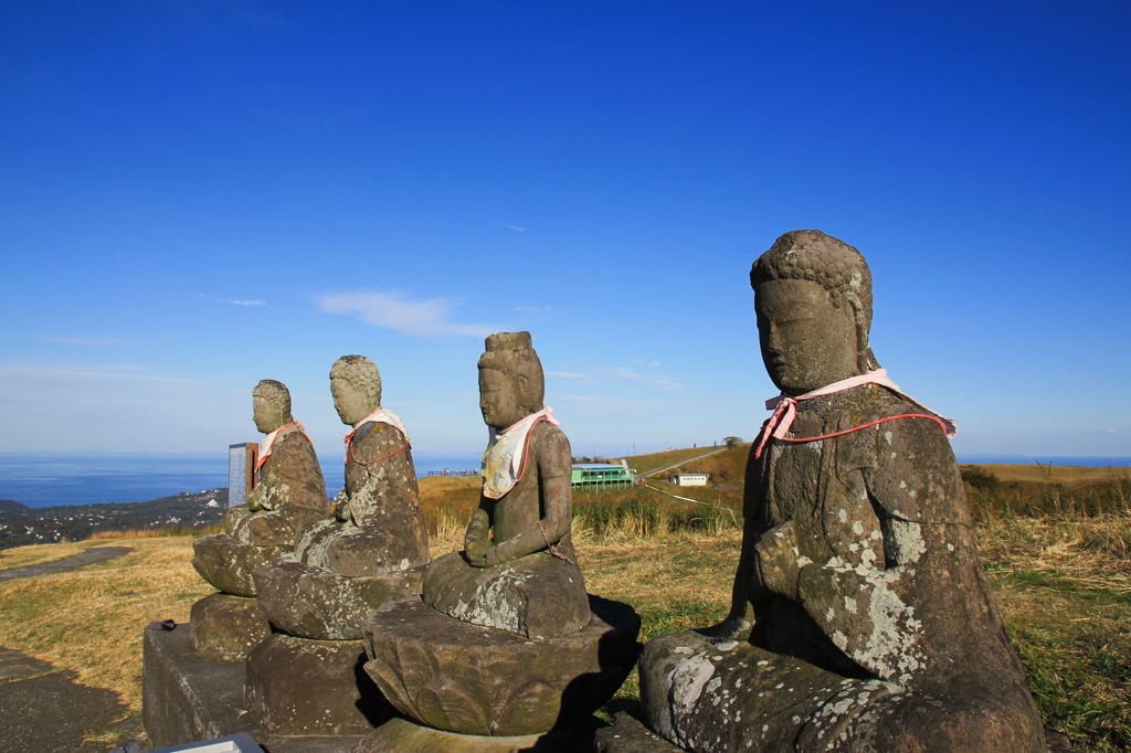 下界を見る　（大室山）