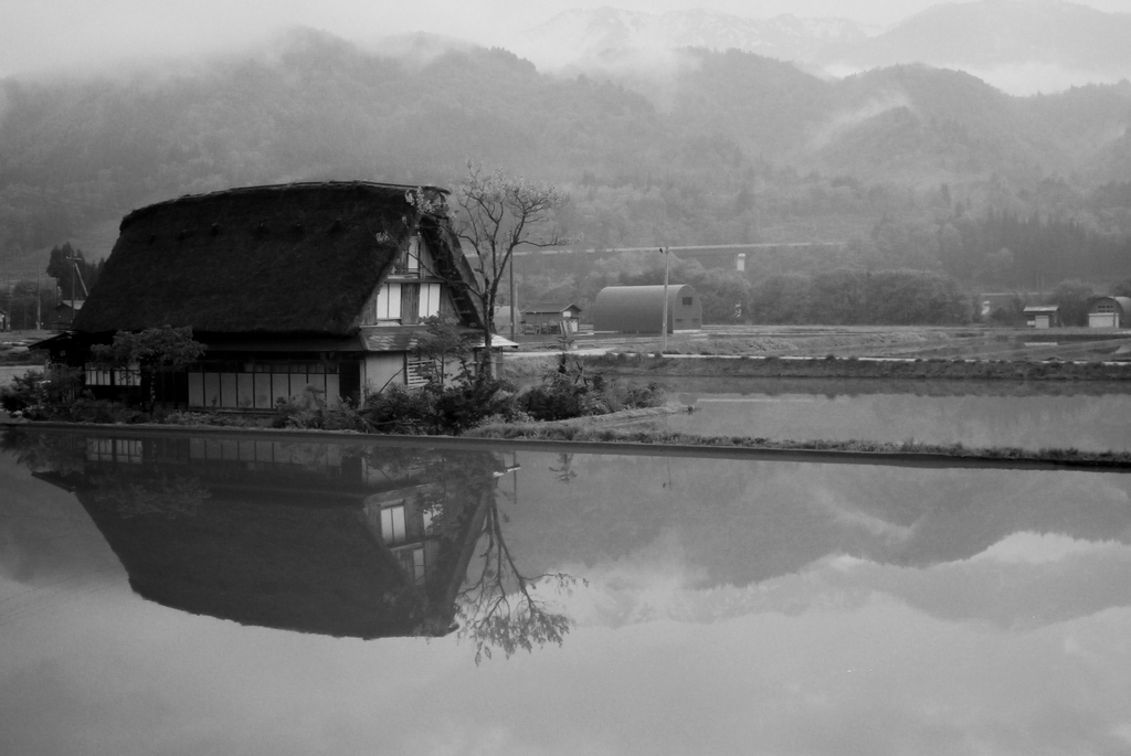 水鏡の合掌造り