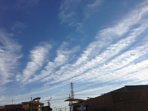 元旦から地震雲？