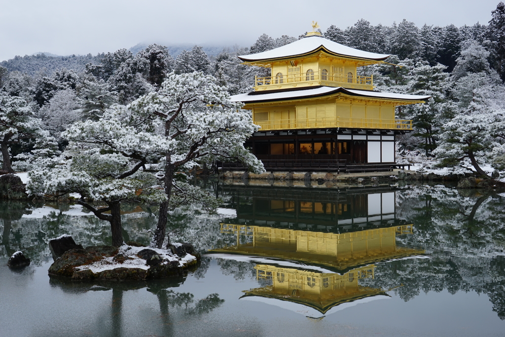 白銀の金閣寺