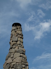 CANVASは青空　～石の家の煙突～