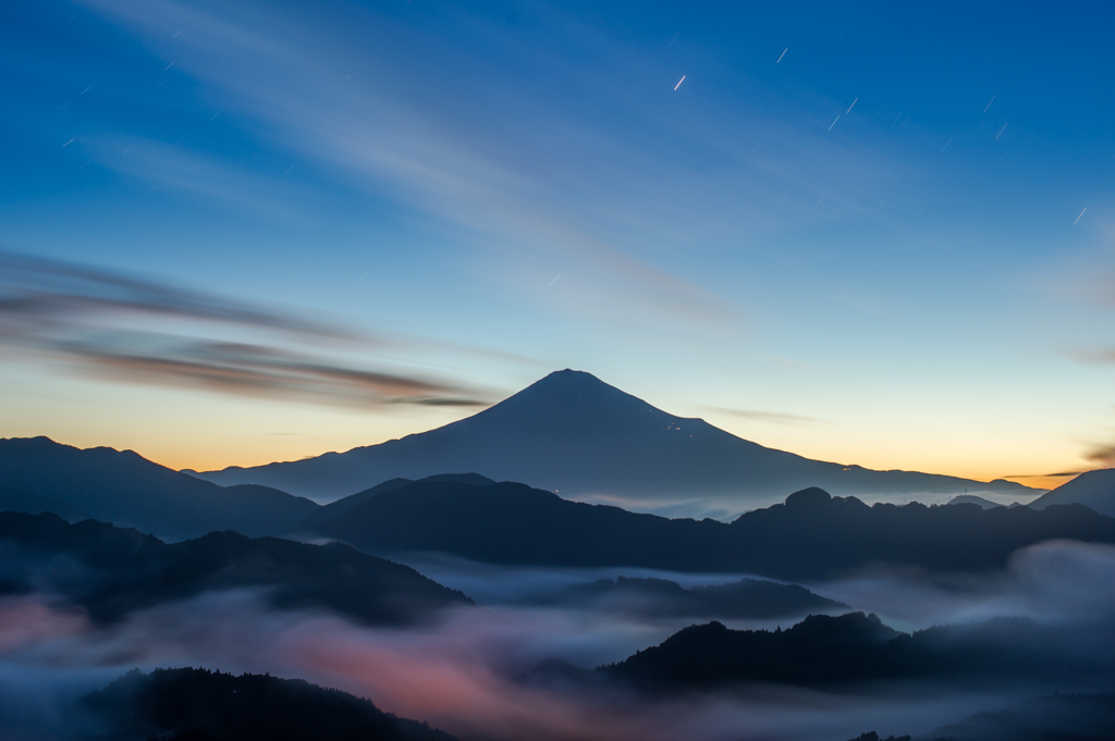 夜明け