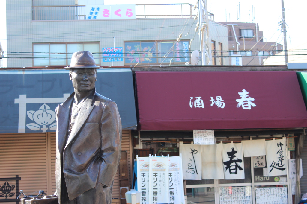 その視線の先には