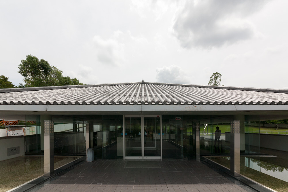 入江泰吉記念奈良市写真美術館