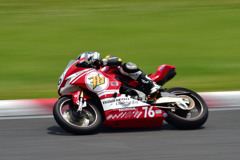 鈴鹿4耐 76号