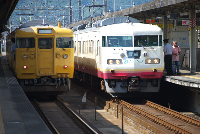 115系と117系