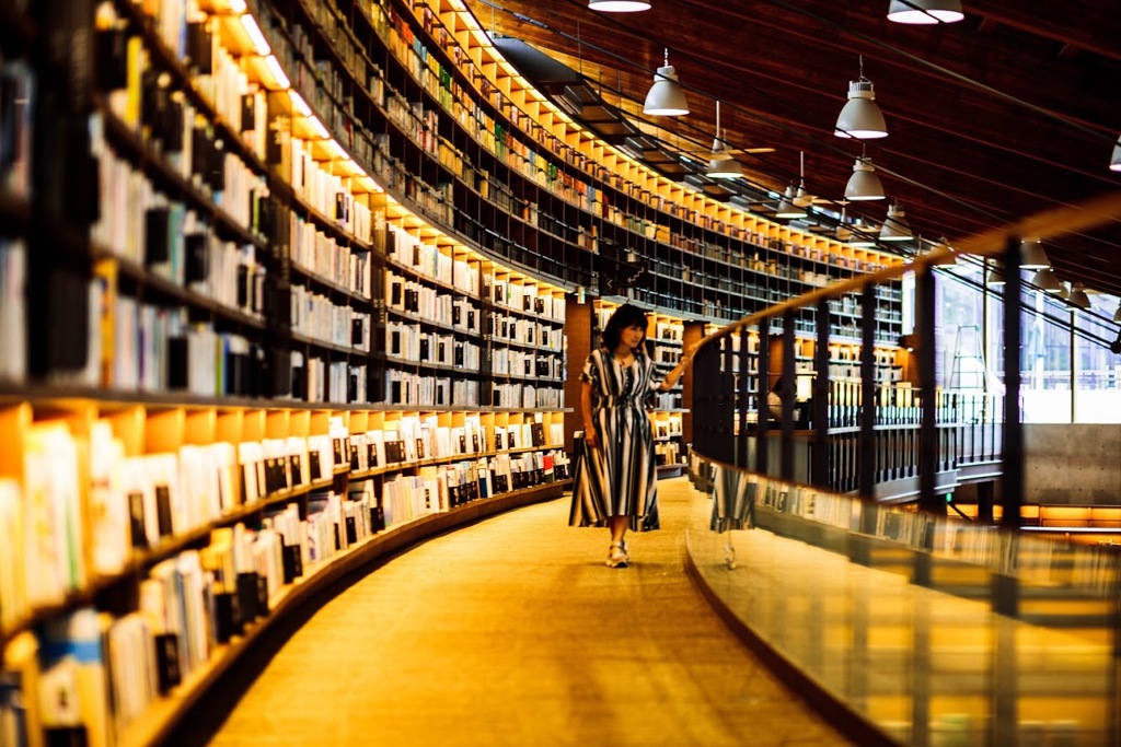 武雄市図書館