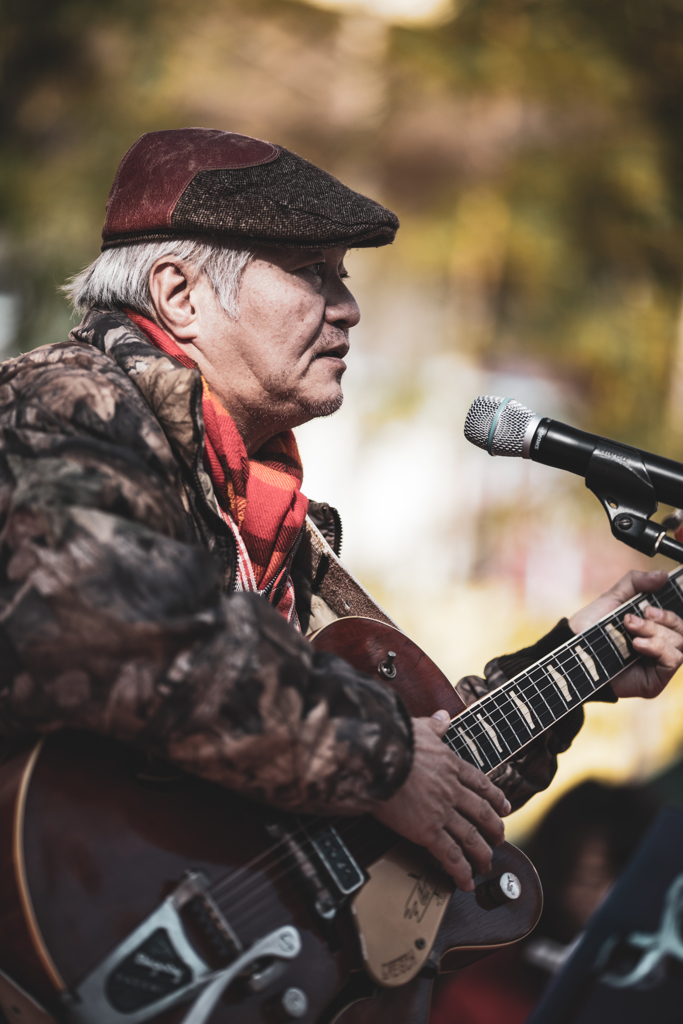 Slow Hand Mr.Blues Man