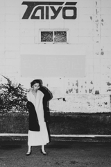 SHIHO monochrome 