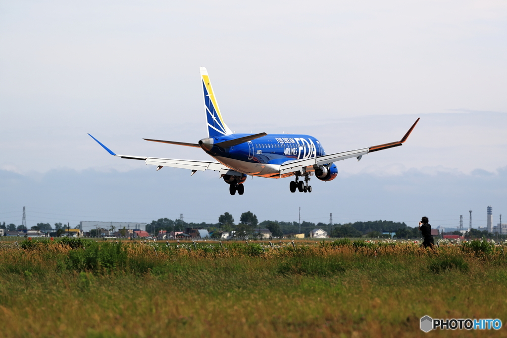 丘珠空港　FDA13号機　着陸します。　No2