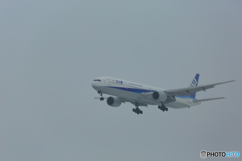 曇天の新千歳空港　（２／１３）　No.6