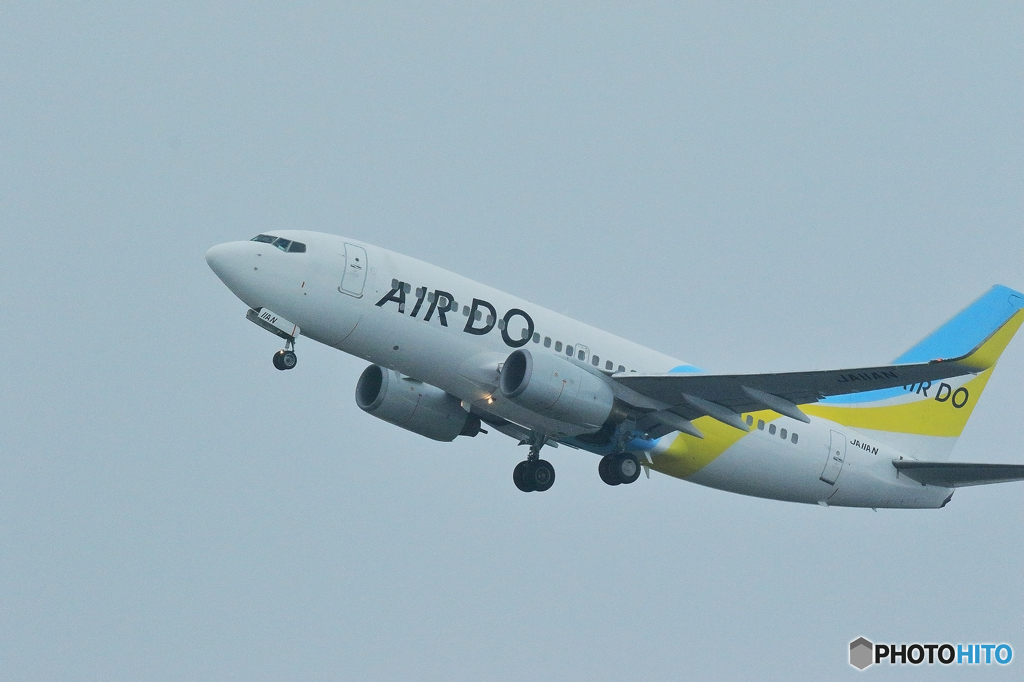 曇天の新千歳空港　（２／１３）　No.3