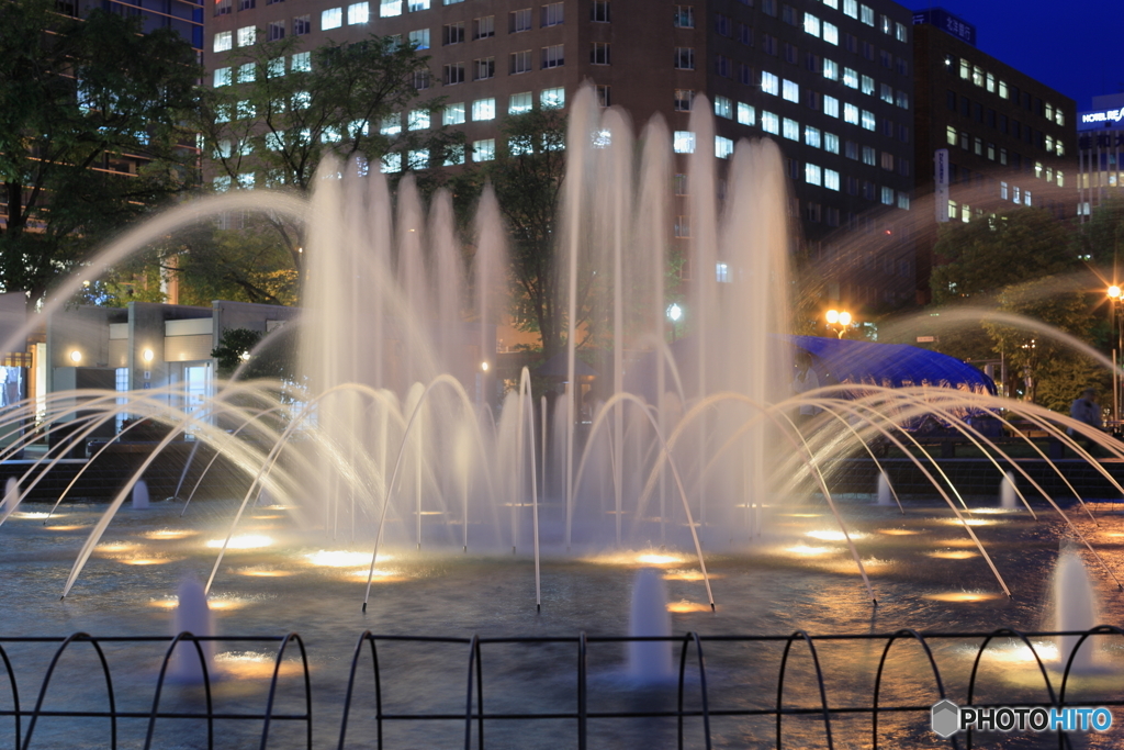 夜の大通り公園　噴水１