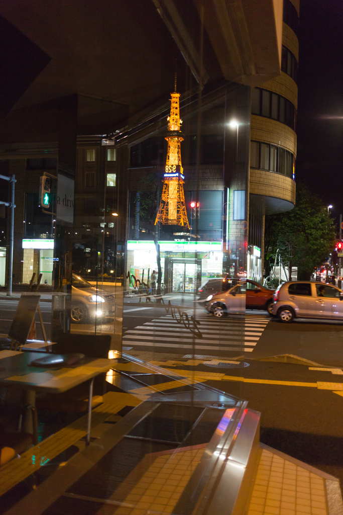 夜のショーウィンドウ