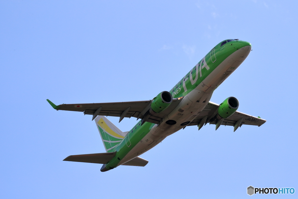 新千歳空港　19LエンドよりFDA8号機　その１