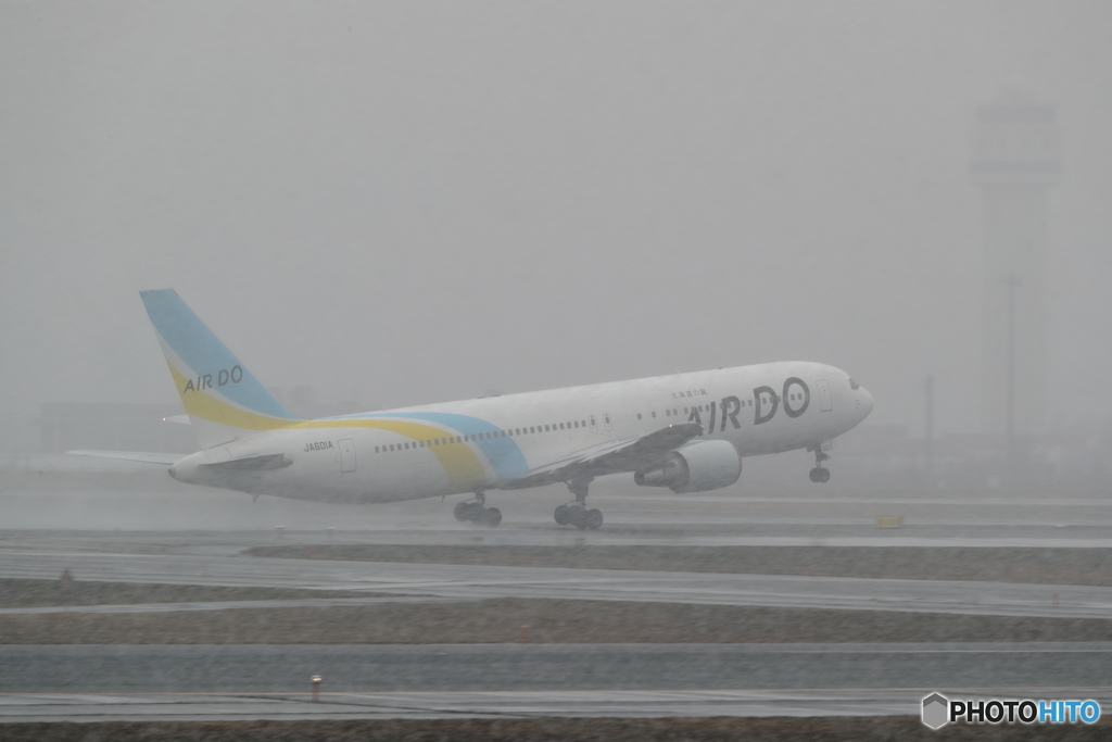 ４月　春まだ遠し千歳空港　No6