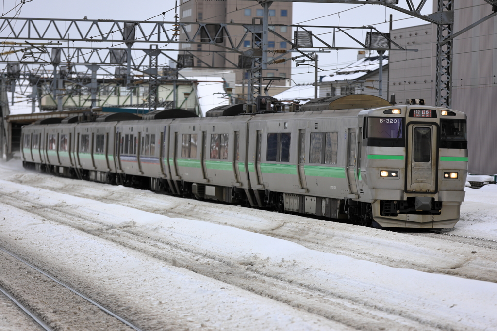 快速エアポート　苗穂駅にて