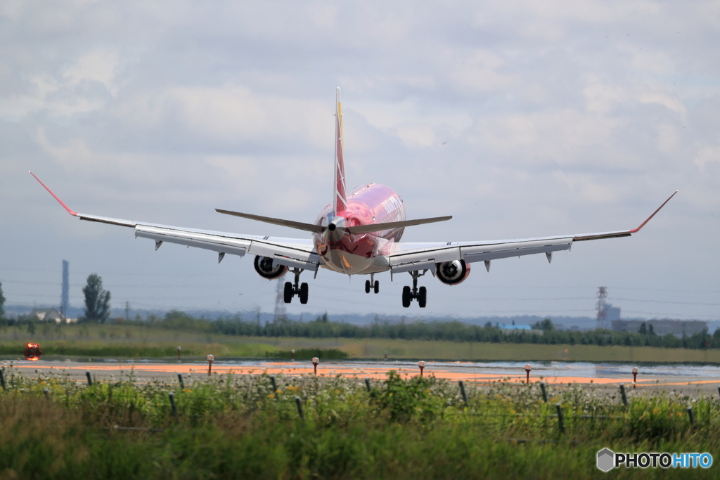 丘珠の空　FDA14号機　ワインレッド