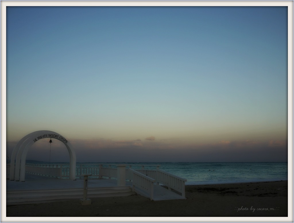 -夜明けの海-