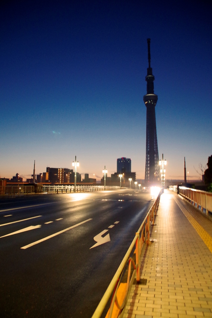 夜明けの区堺