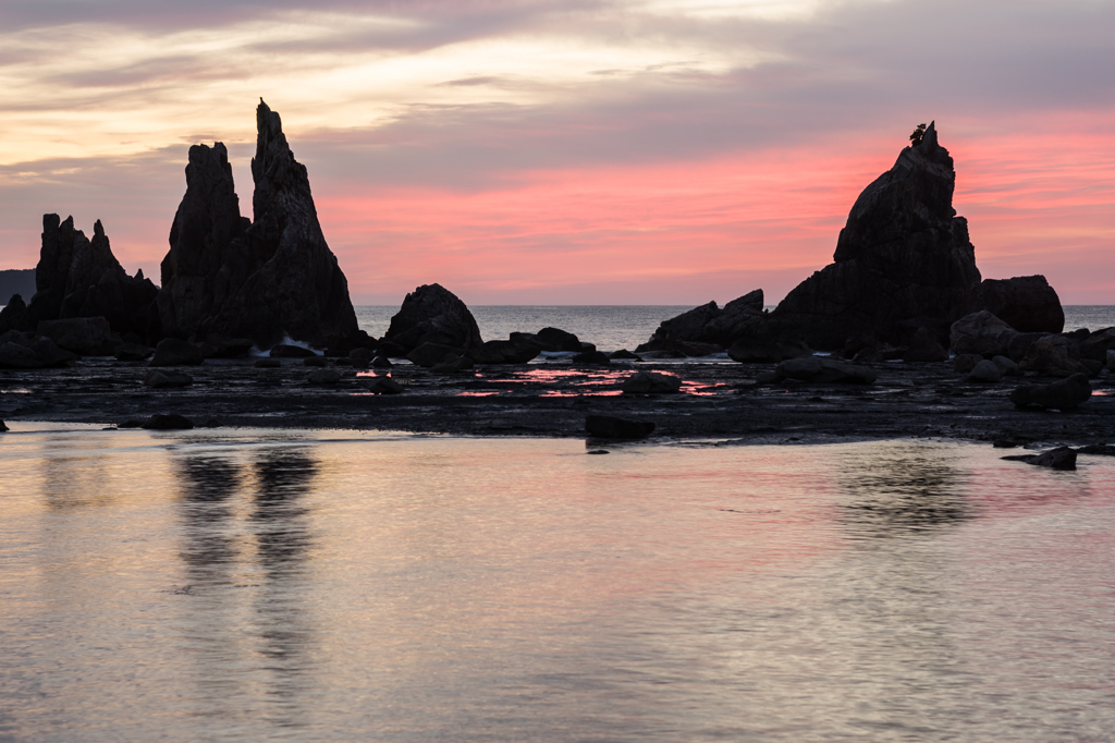 溜まりの朝焼け