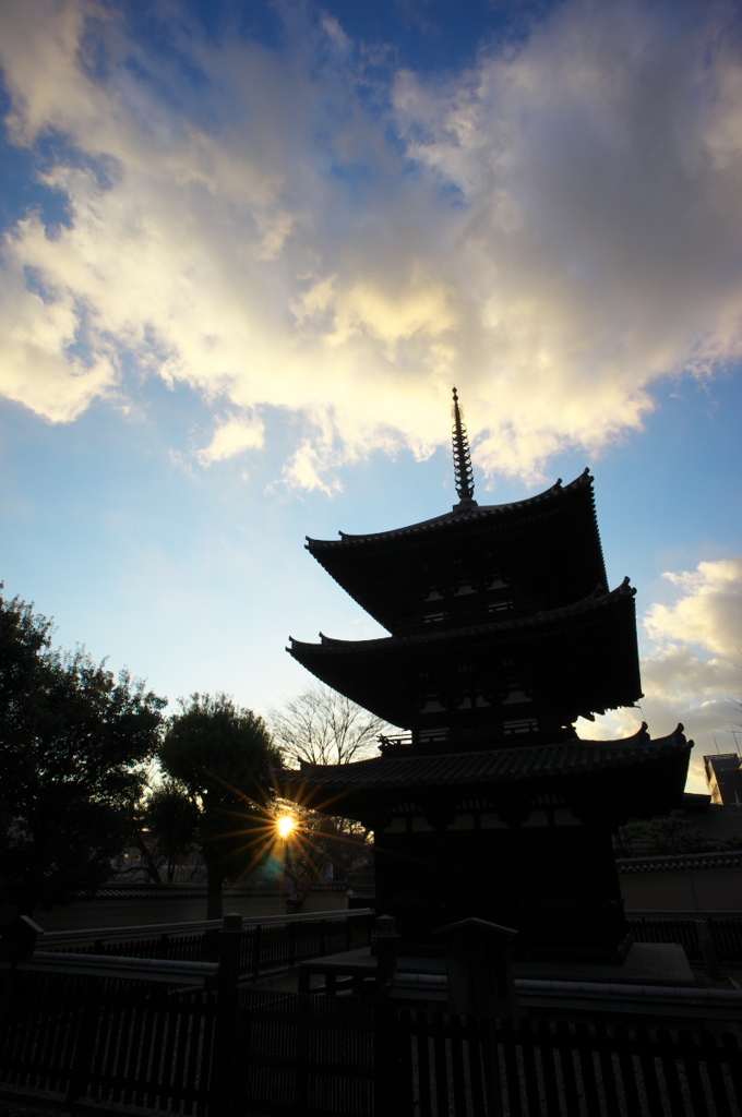 夕日を背に