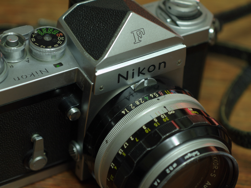 Nikon F