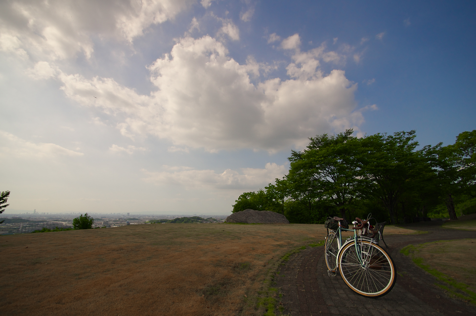 空と雲と自転車と