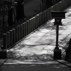 鞍馬寺九十九折参道(白黒)