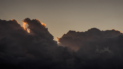 The 雲
