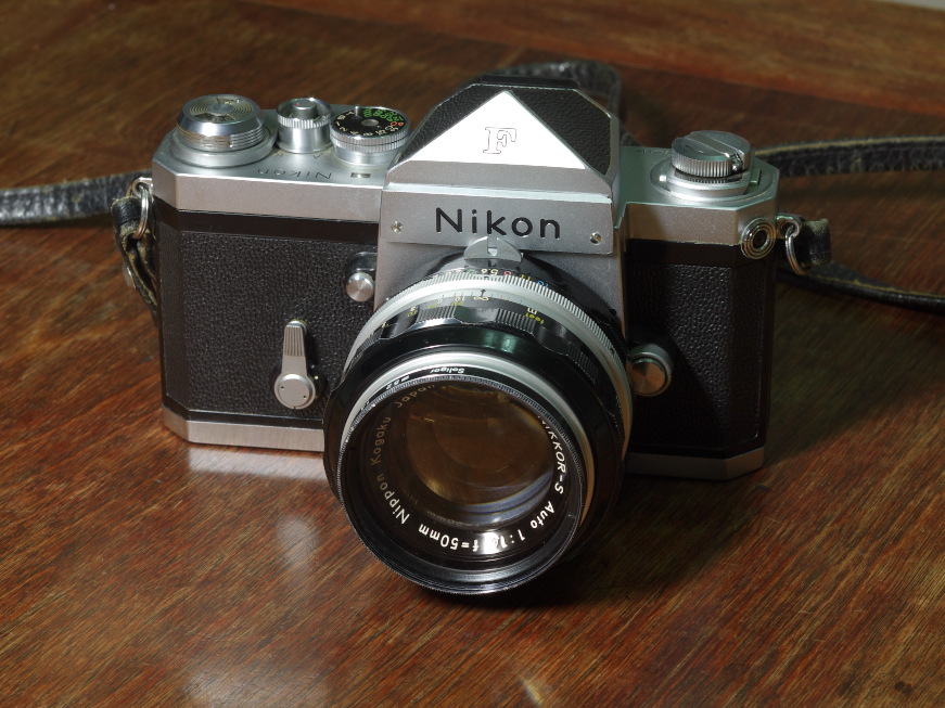 Nikon F