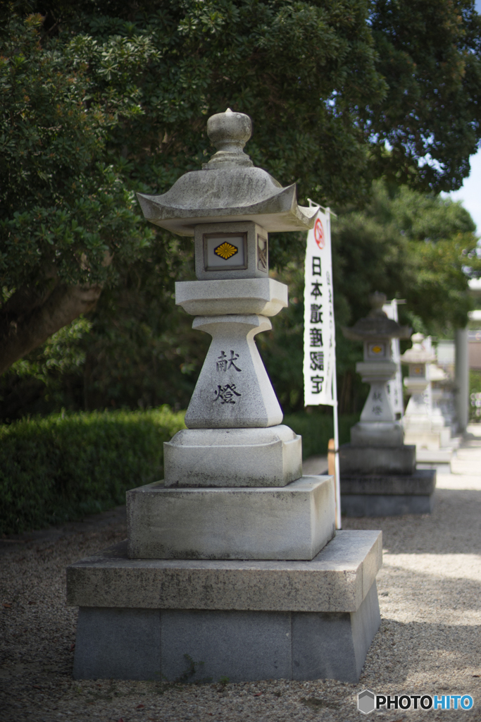 伊弉諾神宮の灯篭