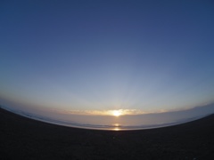 白里の朝日