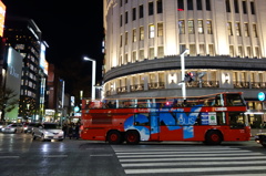 銀座を走るスカイバス