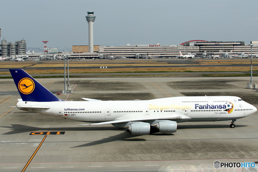 ルフトハンザ　747-8