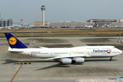 ルフトハンザ　747-8