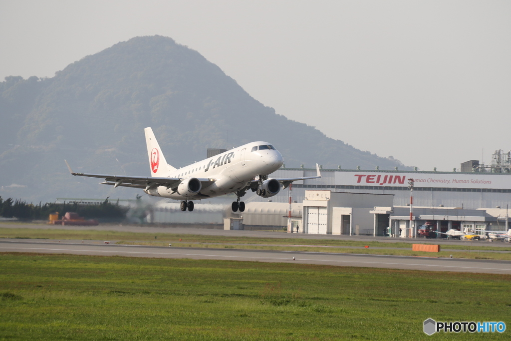 松山空港　⑤　ＪＡＬ　ＪＡ２２５Ｊ　ＥＲＪ－１７０