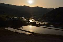 里山の夕暮れ