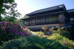 ツツジ館