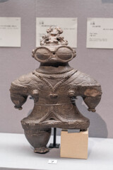 遮光器土偶　紀元前１０００～４００　重要文化財