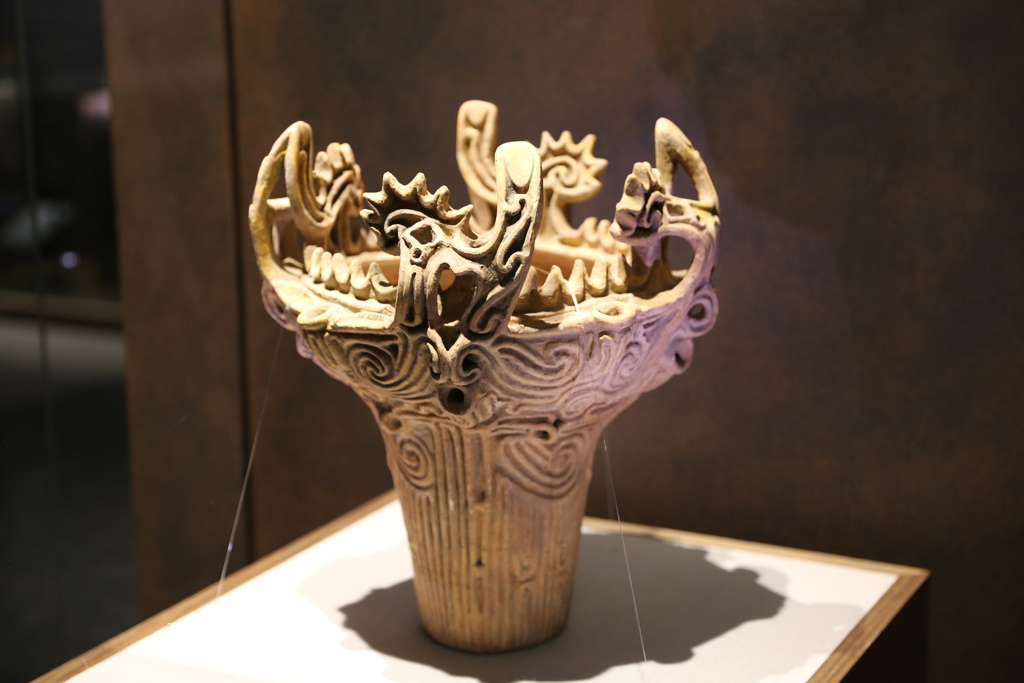 國學院大學　神道の形成と古代祭祀 　縄文土器　火焔型土器