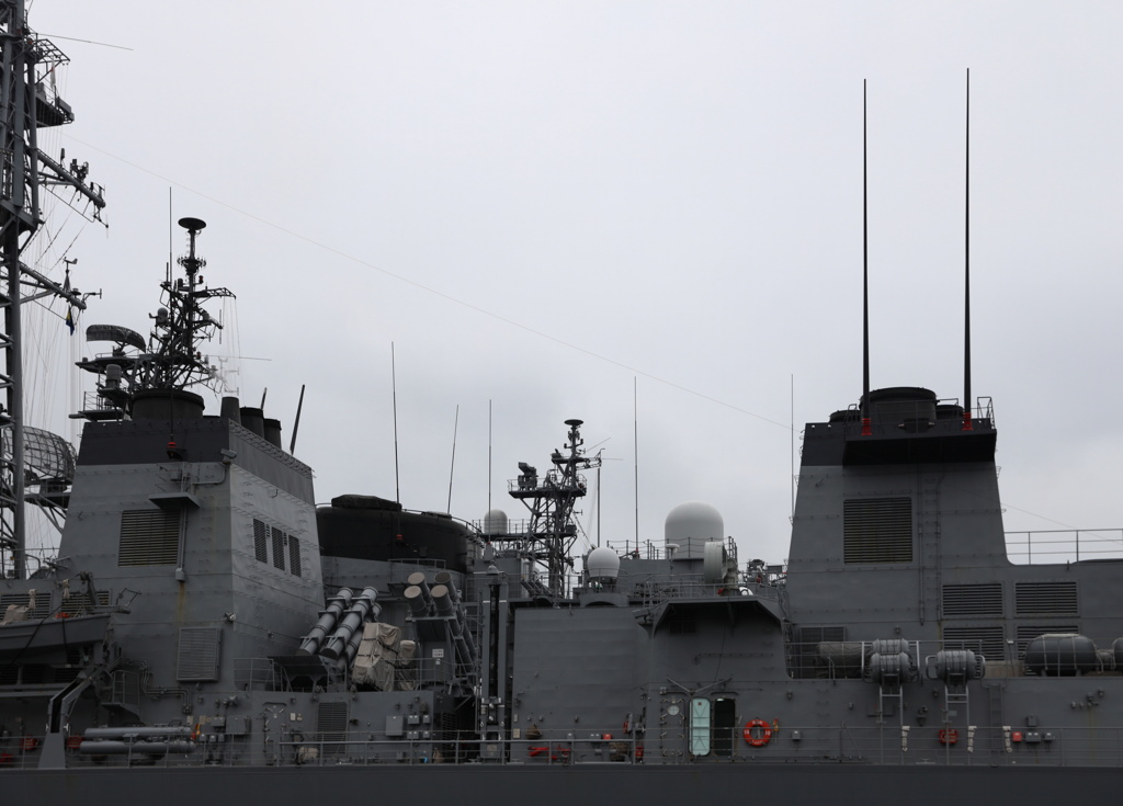 護衛艦　さみだれ 