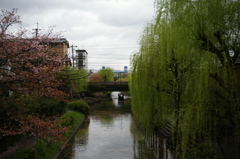 小川
